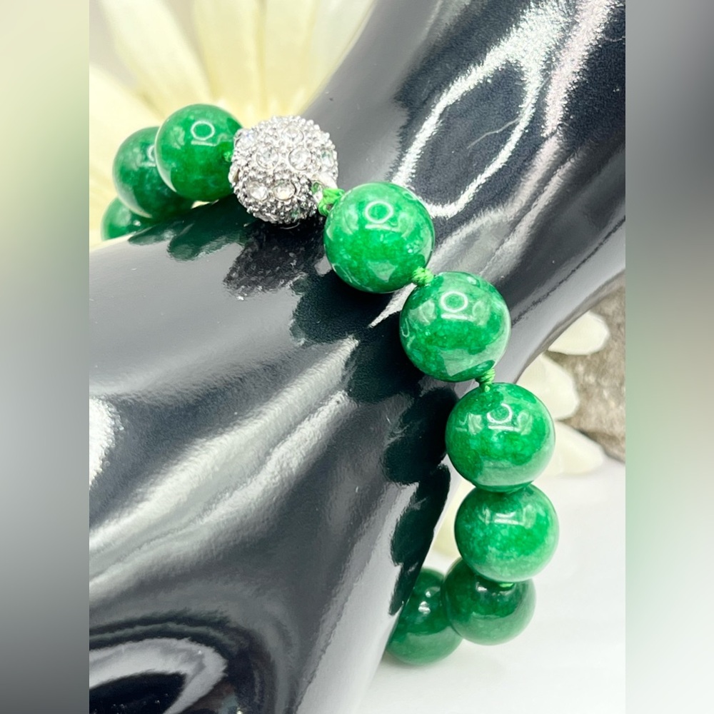 GREEN JADEITE BRACELET